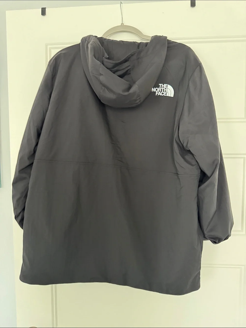 The North Face Men’s Black Hooded Lightweight Anorak Jacket